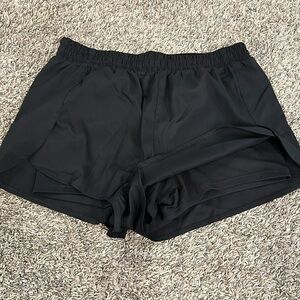 Girlfriend collective shorts